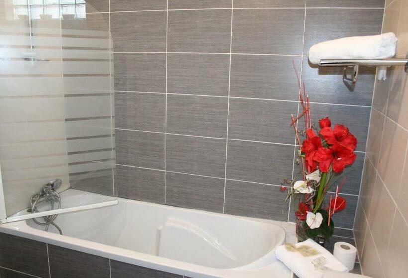 غرفة قياسية رباعية, Hôtel Les Italiens