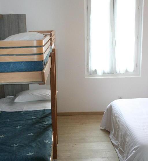 غرفة قياسية رباعية, Hôtel Les Italiens