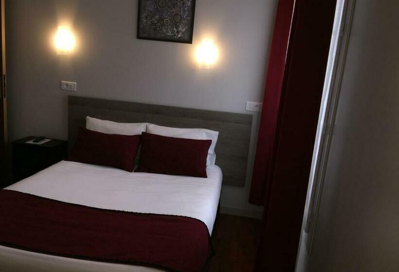 컴포트 룸, Hôtel Vendôme