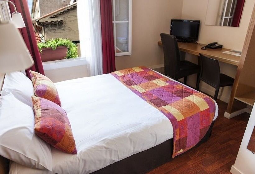 Номер Комфорт, Hôtel Vendôme