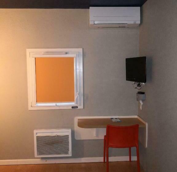 Номер Deluxe, Ibis Budget Cergy St Christophe