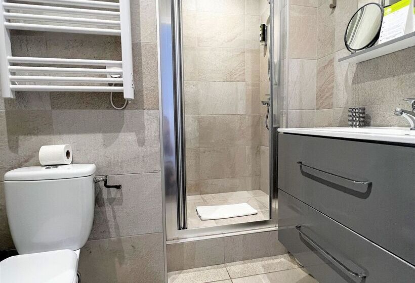 Номер Стандарт Трехместный, L Escapade