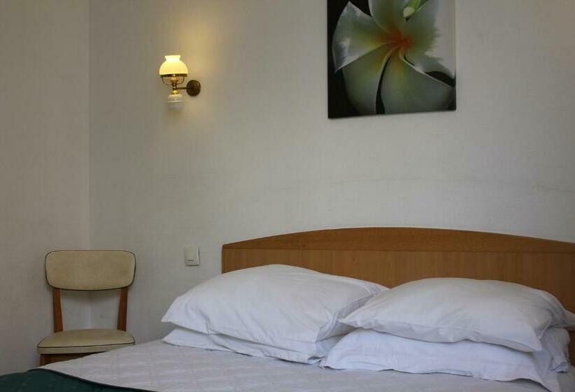 标准间, Le Chapitre