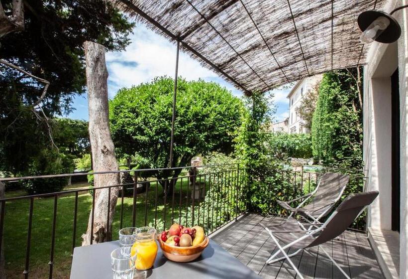 חדר דלוקס עם מרפסת, Le Clos Du Buis