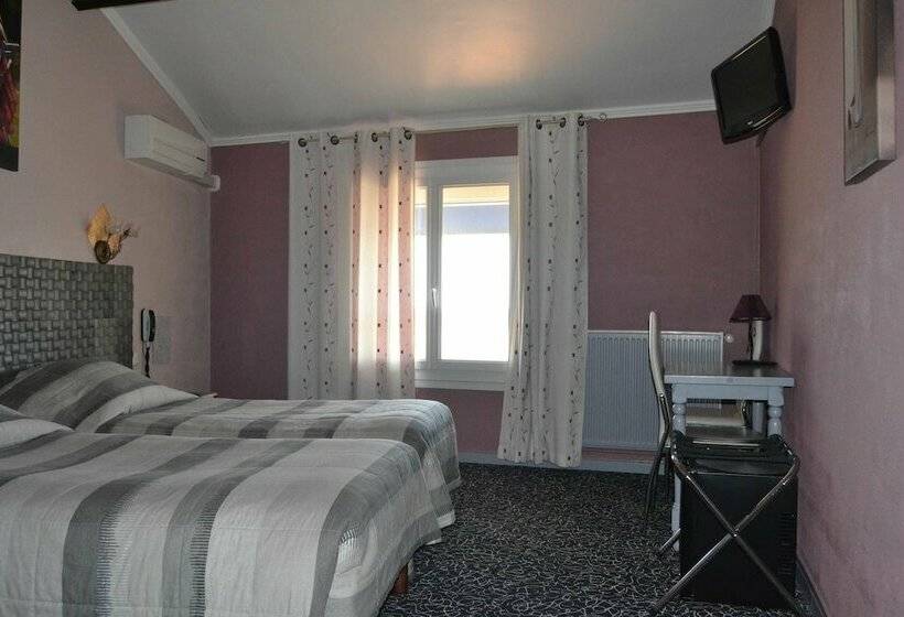Номер Стандарт Вид на Море, Hôtel Le Dauphin Bleu