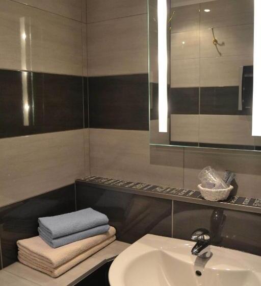 带观景的标准间, Hôtel Le Dauphin Bleu