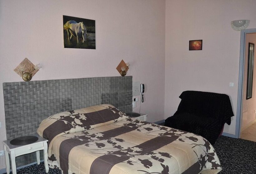 Triple Room Sea View, Hôtel Le Dauphin Bleu