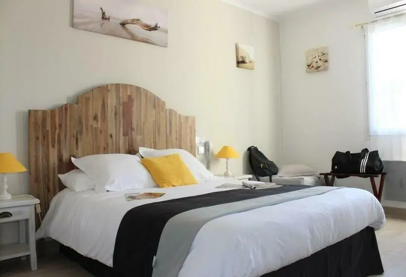 Standard Yhden Hengen Huone, Le Heron Cendre