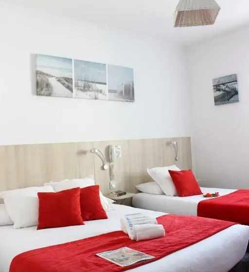 Standard Kolmen Hengen Huone, Le Heron Cendre