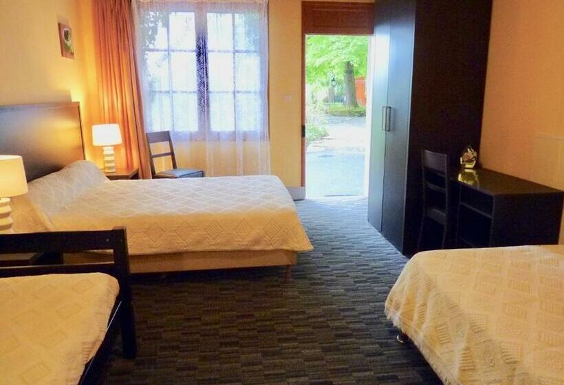 חדר סטנדרט לארבעה, Le Petit Chaperon Rouge