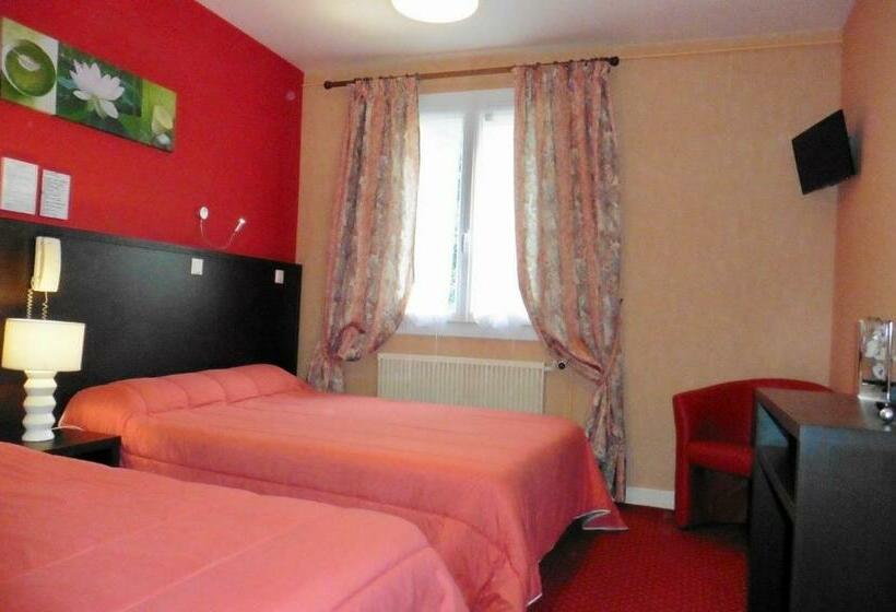 חדר סטנדרט לשלושה, Le Petit Chaperon Rouge