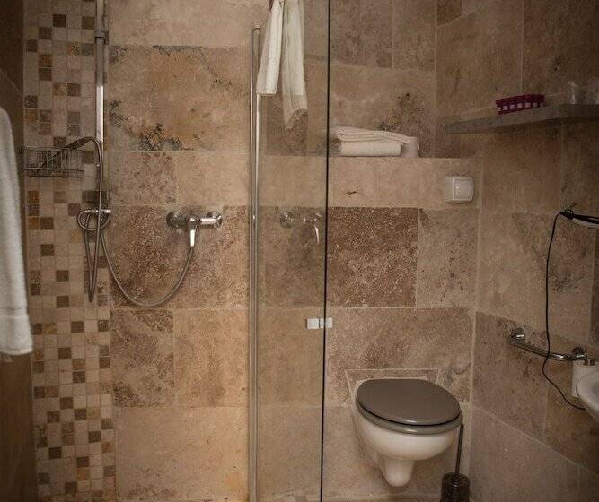 수피리어 트리플 룸, Le President Gare Nimes Pont Du Gard