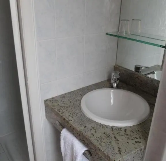 اتاق استاندارد یک نفره, Maitagaria