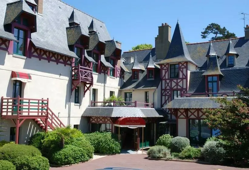 Basic-huone, Manoir Du Cunningham
