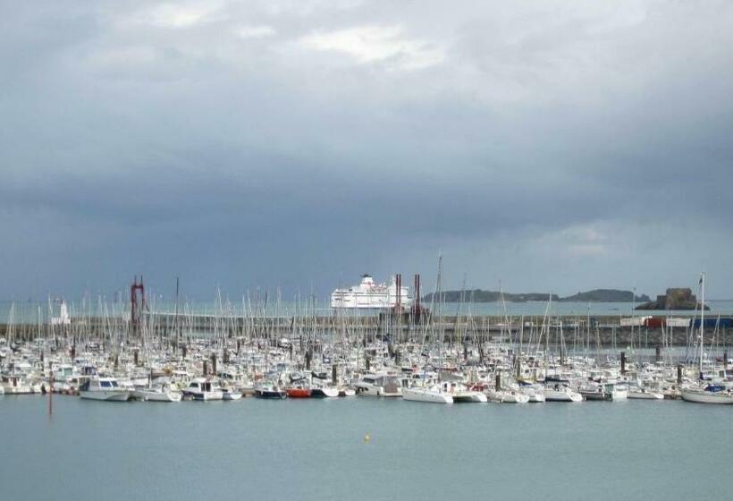 ベーシックルーム, Manoir Du Cunningham