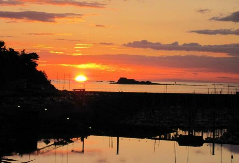 キングサイズベッドのデラックスルーム, Manoir Du Cunningham