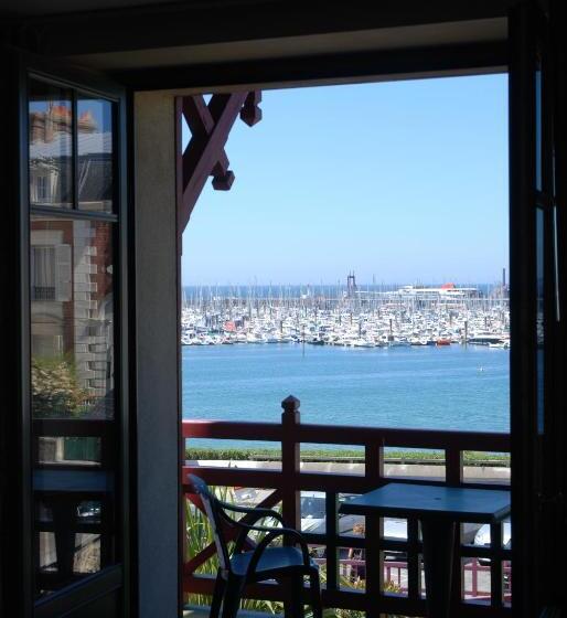 プレステージルーム、オーシャンビュー, Manoir Du Cunningham