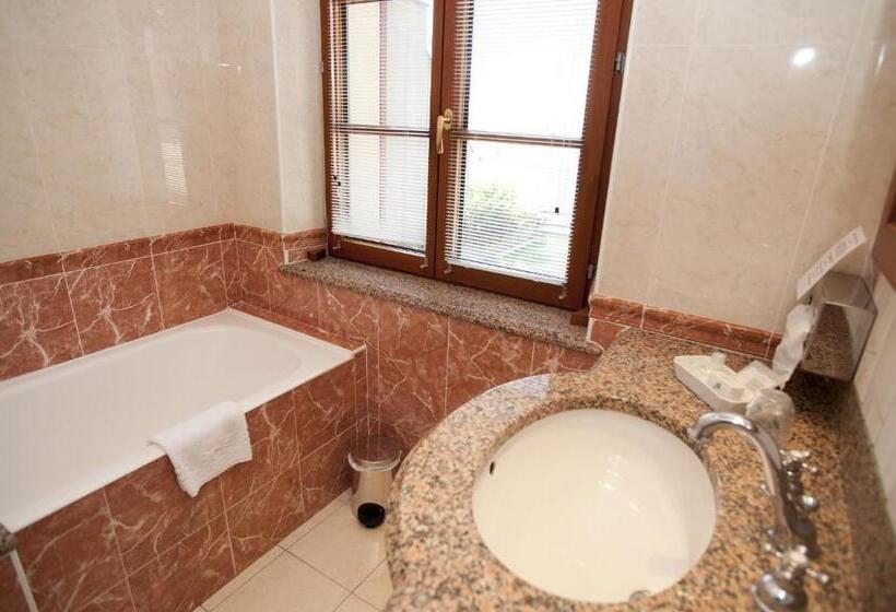 חדר סופריור, Manoir Du Cunningham