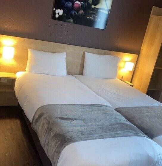 Standardzimmer, Wood Inn Bordeaux Aeroport