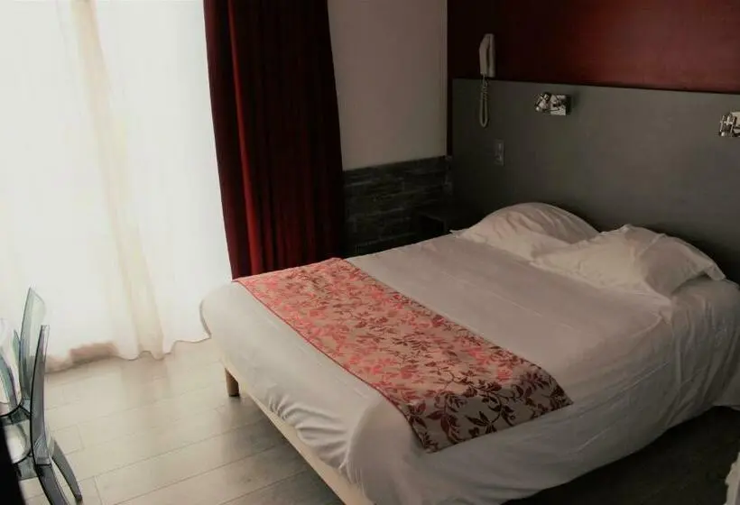 Standard-huone, Logis Hôtel Restaurant La Vieille Ferme, Mâcon Nord