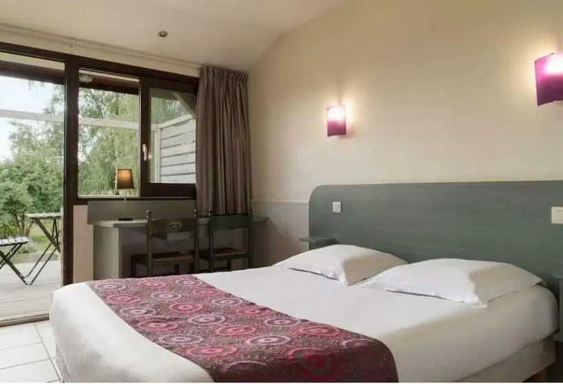 Standard-huone Puutarhanäkymä, Logis Hôtel Restaurant La Vieille Ferme, Mâcon Nord
