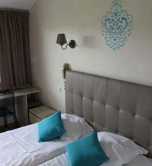 Номер Стандарт Вид на Сад, Logis Hôtel Restaurant La Vieille Ferme, Mâcon Nord