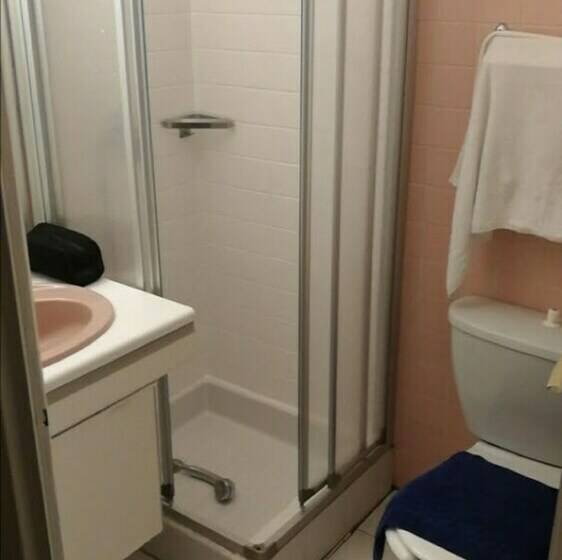 חדר משפחתי, Village Club Yravals