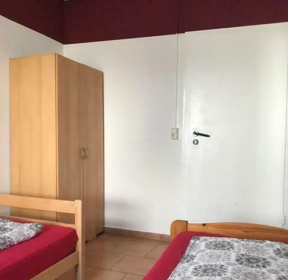 スタンダードシングルルーム, M&r Hostel