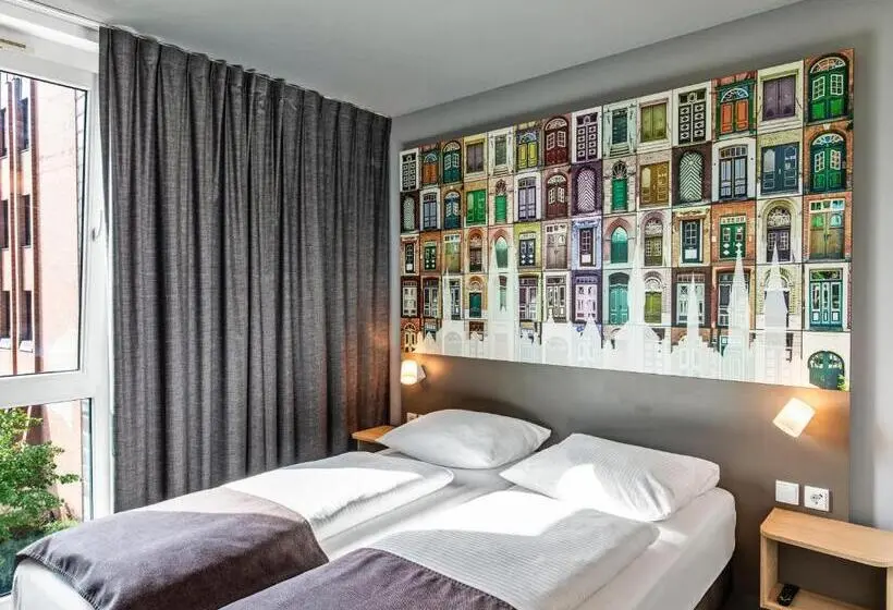 スタンダードトリプルルーム, B&b Hotel Lübeck Hbf