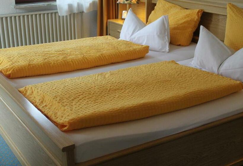 דירת שני חדרים, Carlsruh