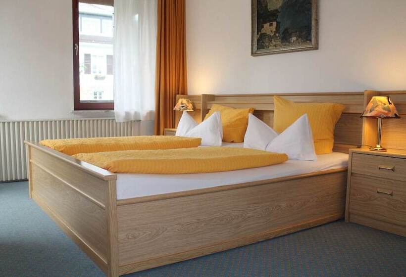 דירת שני חדרים, Carlsruh