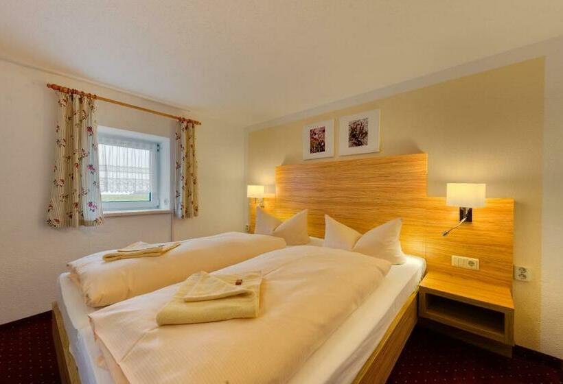 스탠다드 트리플 룸, Dachsbaude & Kammbaude