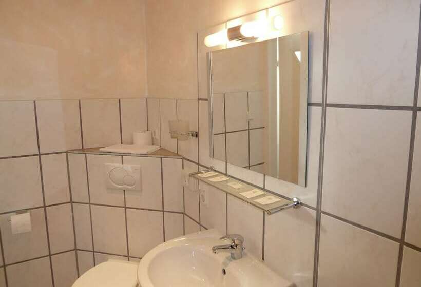 חדר סטנדרט יחיד, Edelstein