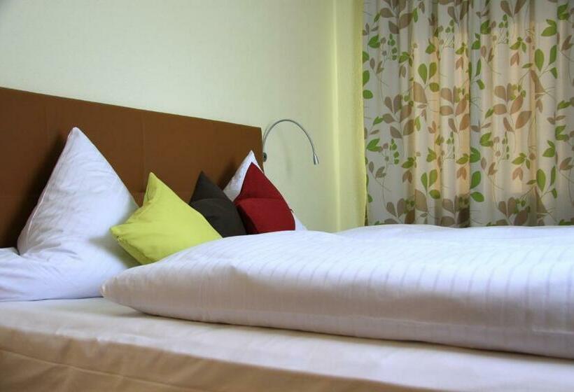 Номер Стандарт Индивидуальный, Garni Vier Jahreszeiten