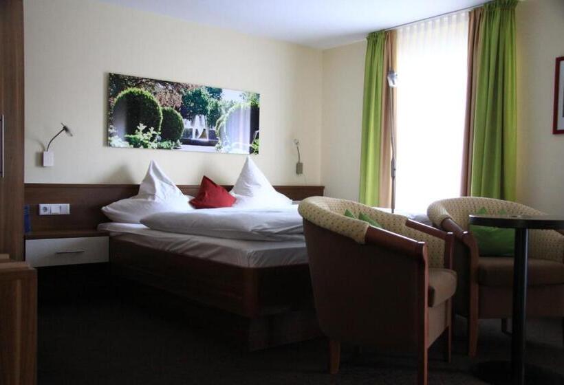 Номер Стандарт, Garni Vier Jahreszeiten