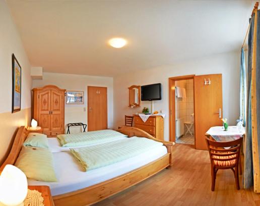 스탠다드 룸, Und Restaurant Adler