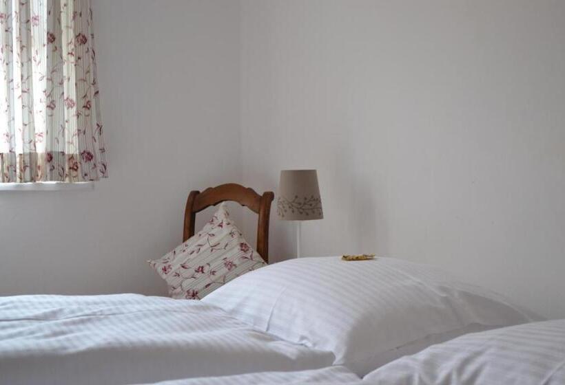 コンフォートルーム, Gästehaus Alter Keller