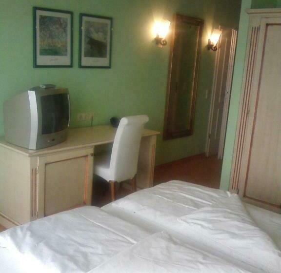 Номер Стандарт, La Strada