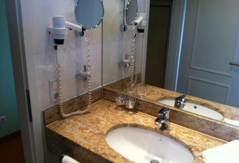 Номер Basic, La Strada