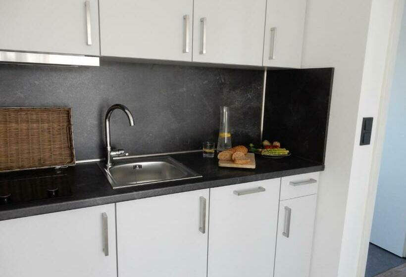 1ベッドルームドゥプレックスアパートメント, Leegerpark