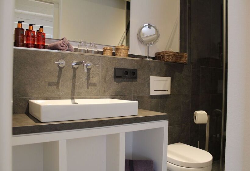 エコノミールーム, Leegerpark