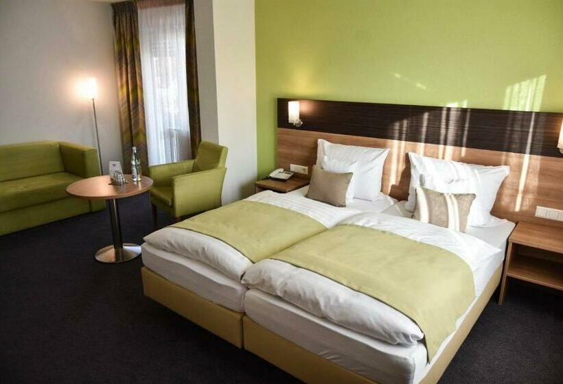 带阳台的高级房间, Martins Klause Airport Messe Hotel Self Check In