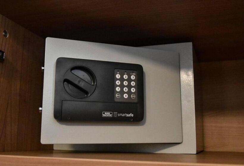 标准间带阳台, Martins Klause Airport Messe Hotel Self Check In