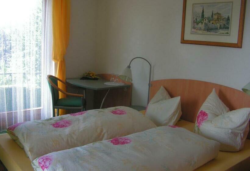 Standard-huone, Sternen