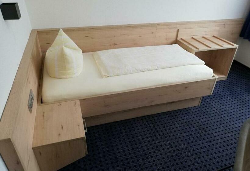 غرفة قياسية فردية, Thüringer Hof