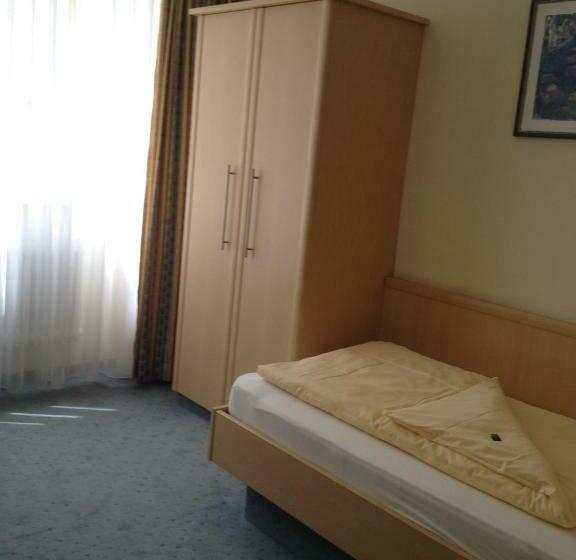 Номер Стандарт Индивидуальный, Vier Jahreszeiten