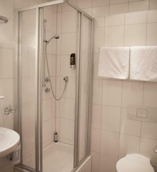 Номер Стандарт с Балконом, Vier Jahreszeiten