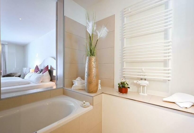 סוויטת ג'וניור, Villa Ludwig