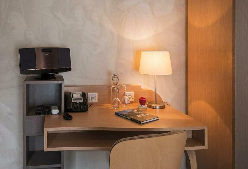 סוויטת ג'וניור, Villa Ludwig