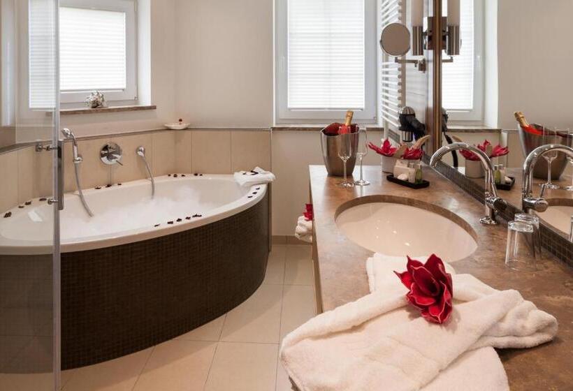 חדר רומנטי, Villa Ludwig